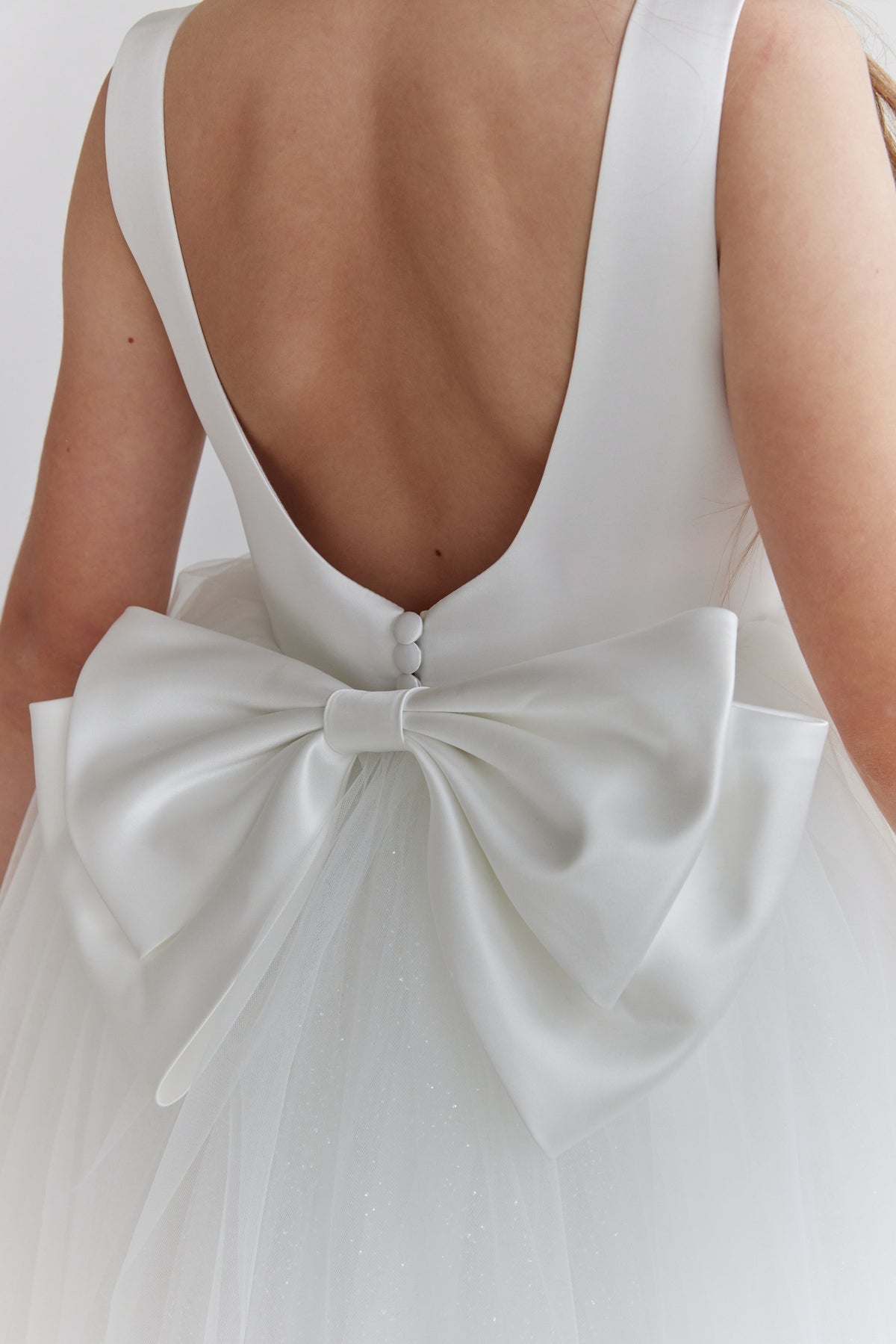 Satin Tulle Flower Girl Dress White Floor Length Holy Communion Gown with Open Back Bow