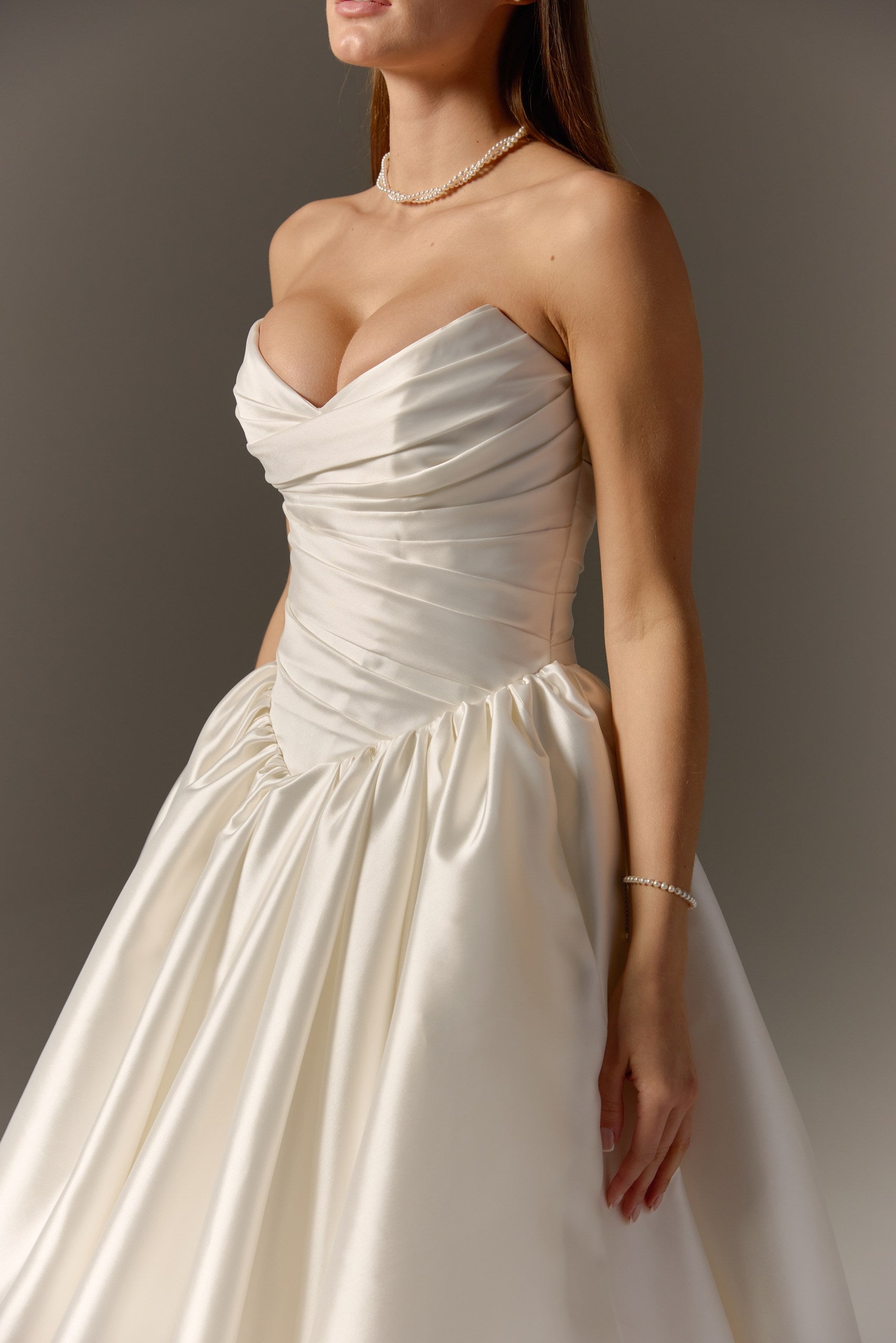 Corset Strapless Ball Gown Mikado Wedding Dress: A-line Bridal Dress with Train